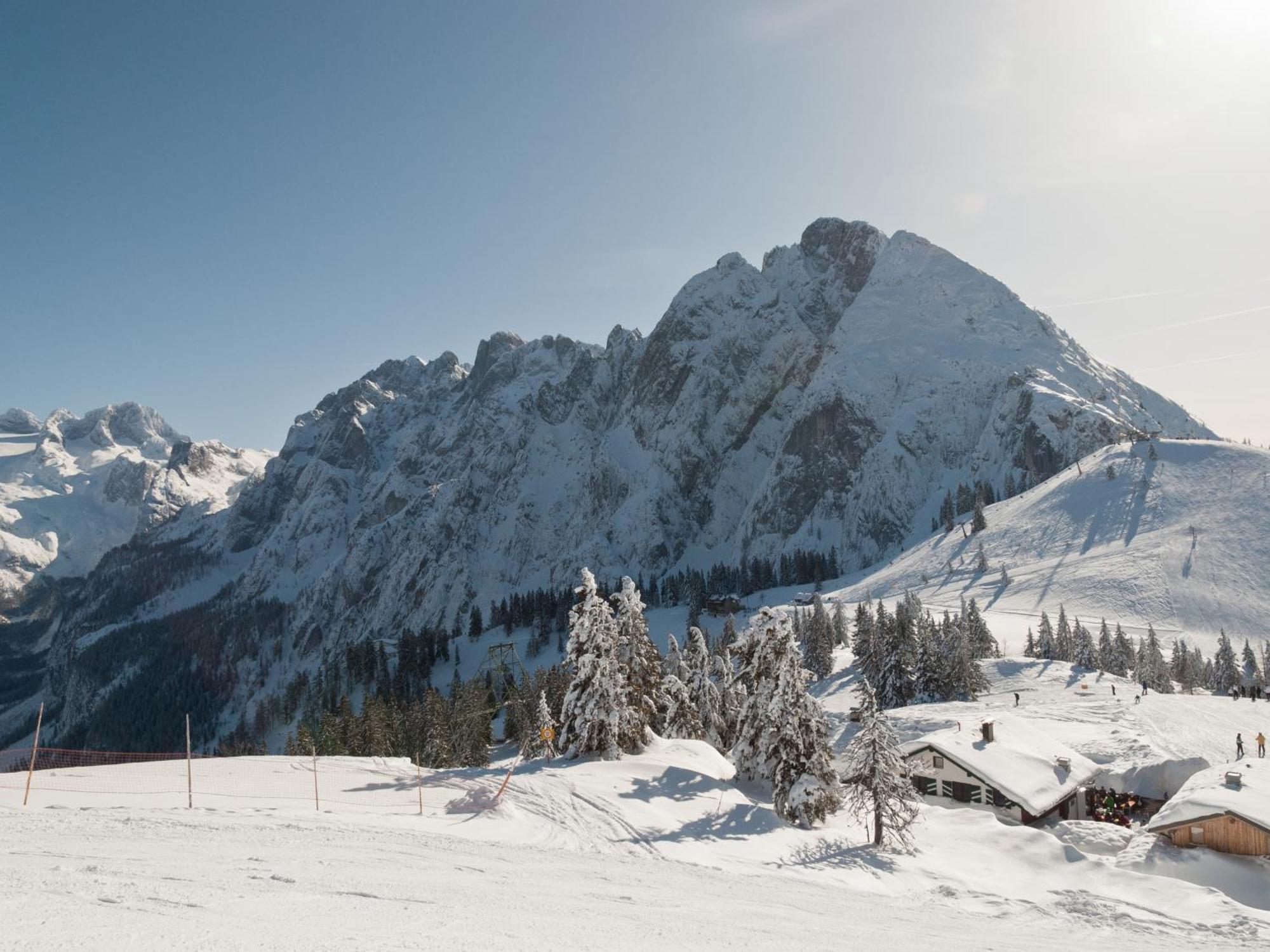 Hotel Und - Smart Alpine Stay 斯拉德明 外观 照片
