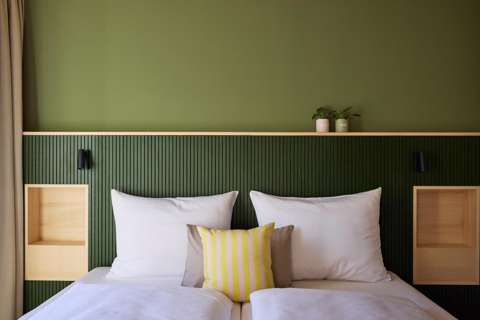 Hotel Und - Smart Alpine Stay 斯拉德明 外观 照片