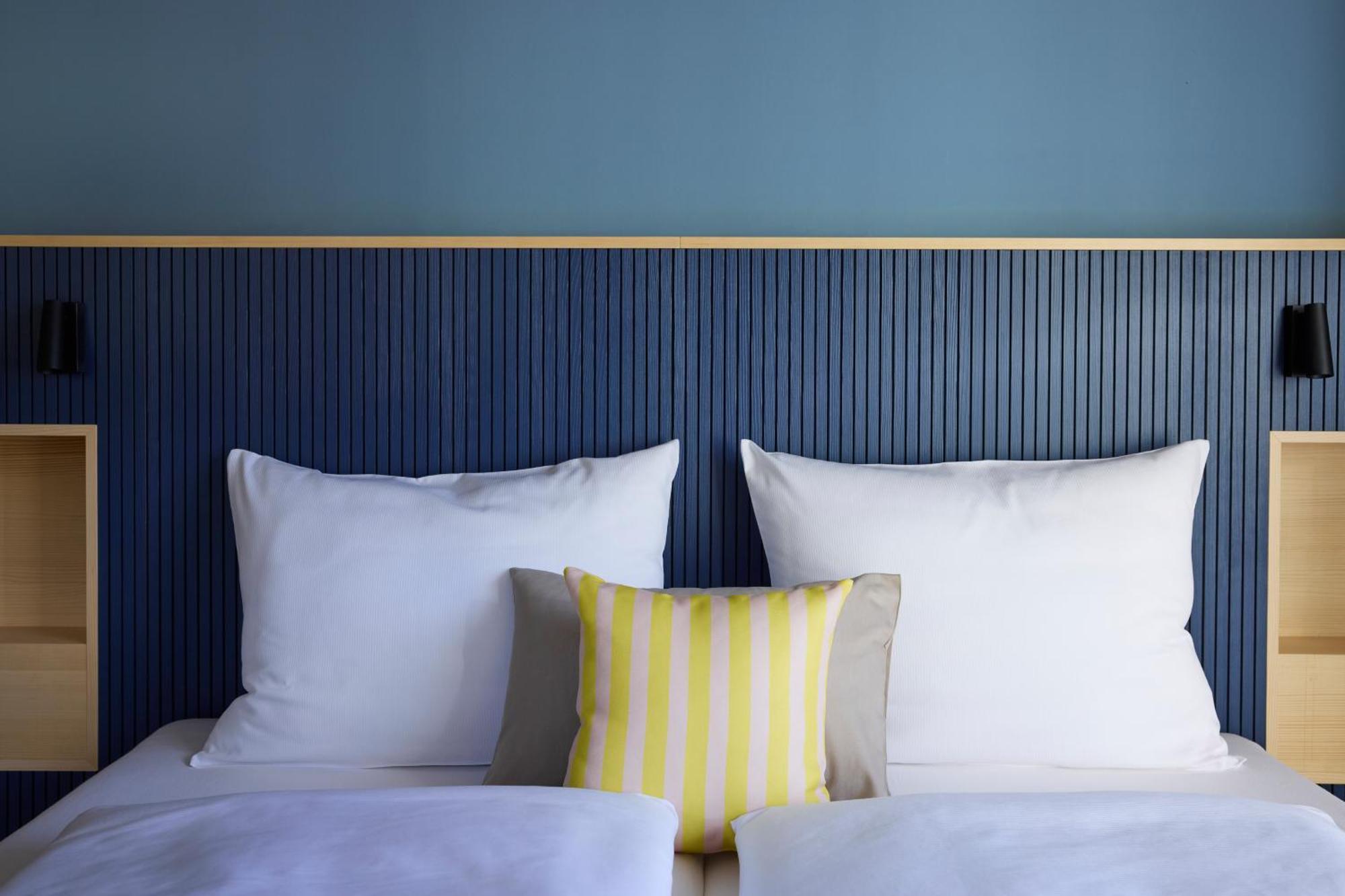 Hotel Und - Smart Alpine Stay 斯拉德明 外观 照片