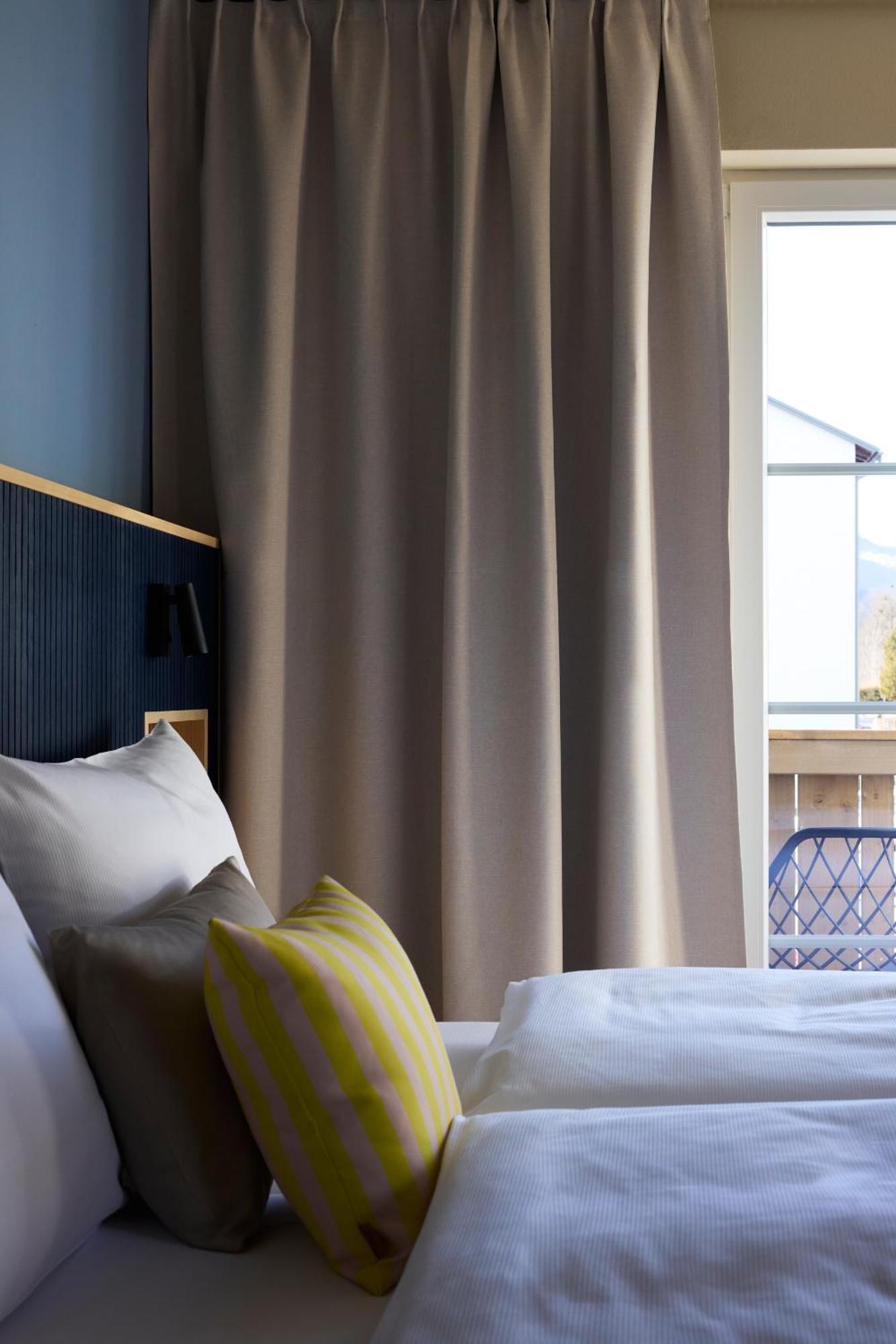 Hotel Und - Smart Alpine Stay 斯拉德明 外观 照片